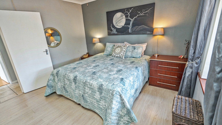 3 Bedroom Property for Sale in Welgelegen 3 Western Cape